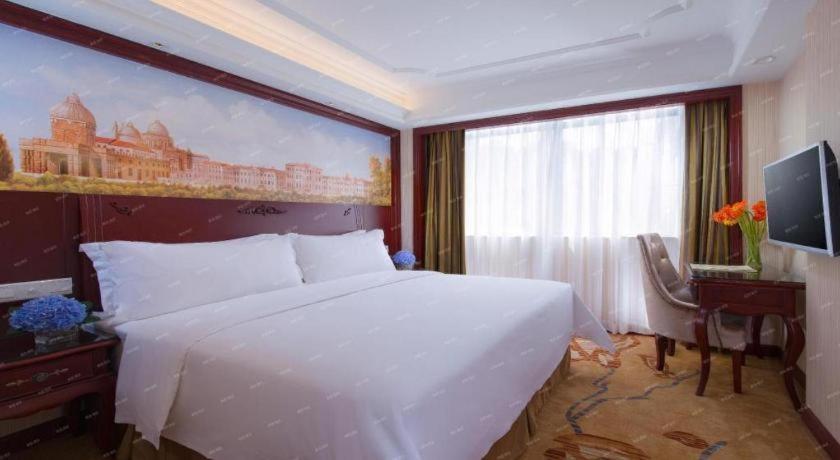 Vienna Hotel - Shenzhen Dongmen Hubei Metro Station Dış mekan fotoğraf